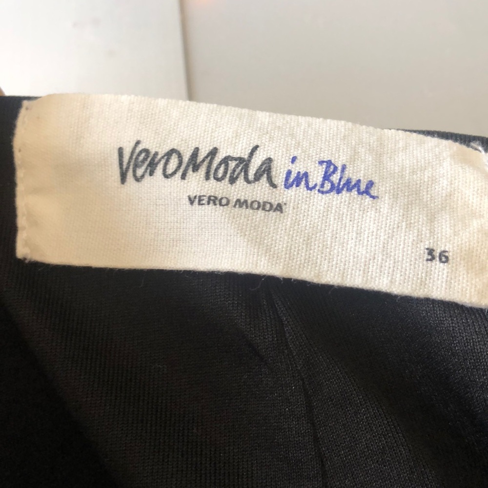 Vero Moda Shorts - Picture 4 of 5